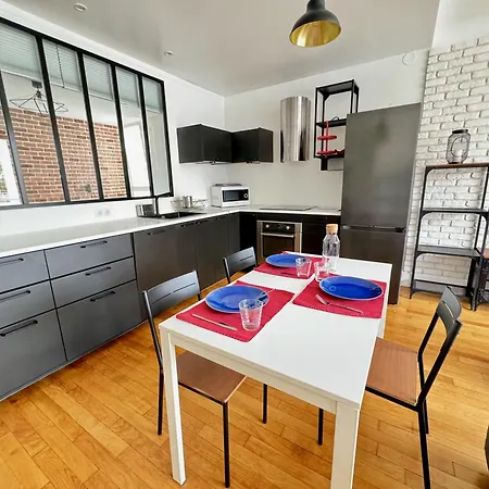 Charmant A 16ᵉ Apartment Paris